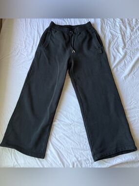 Jordan Flight Women’s Fleece Black Wide Leg Sweatpants High Waisted  Sz. M